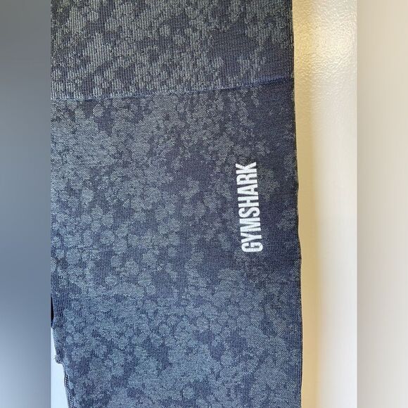Gymshark Charcoal Black Adapt Camo Seamless Leggings. Size small - Picture 6 of 8